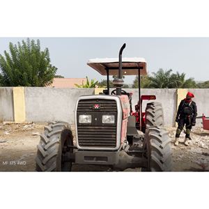 รถแทรกเตอร์แมสซีย์เฟอร์กูสัน MF 375 4WD 75แรงม้าพร้อมอุปกรณ์การเกษตร - Product Image 1