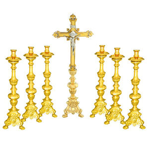 Juego de 7 Piezas de Cruz de Altar y Candelabros |   Juego de Altar de Latón para Iglesia - DOUBLE VEE EXPORTS - Product Image 1