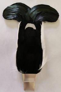 ขนไก่งวงสีเหลืองที่ย้อมสี ออกแบบมาเพื่อใช้เป็นขนประดับ ซึ่งเป็นขนนกที่ใช้กับหมวกแบบดั้งเดิม เช่น หมวก Glengarry หรือ Balmoral - Product Image 3