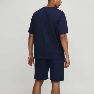 เสื้อผ้ากีฬาแห้งเร็ว แขนสั้น ขายส่ง ลายพิมพ์เรียบง่าย สำหรับฤดูร้อน ผ้าฝ้าย 100% ทรงปกติสำหรับผู้ชาย ระบายอากาศได้ดี เป็นมิตรกับสิ่งแวดล้อม ชุด 2 ชิ้น - Product Image 2