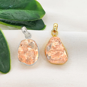 Colgante de Piedra del Sol en Bruto con Engaste, Hecho a Mano, Chapado en Oro, Amuleto de Piedra de Nacimiento, Joyería de Cristal Curativo, Amuletos de Piedra del Sol de 10-12mm - Product Image 1