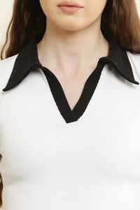 เสื้อโปโลผู้หญิงทันสมัย เนื้อผ้าตาข่ายน้ำหนักเบา ระบายอากาศได้ดี แต่งขอบสีตัดกัน ดีไซน์เก๋ เสื้อผ้ากีฬาแฟชั่น - Product Image 4