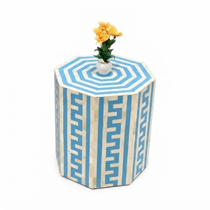 Table basse octogonale bleue géométrique en os incrusté, design rayé, table d'appoint pour salon et chambre, personnalisable, vente en gros - Product Image 1