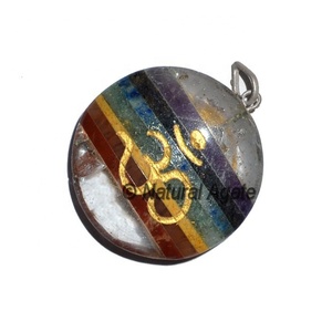 Pendentifs Chakra en Quartz Gravé OM Tendance avec Forme Ovale au Toucher Réel Thème Feng Shui - Product Image 1