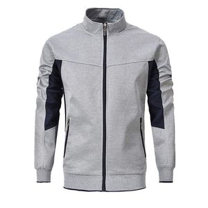 Ensemble survêtement décontracté en molleton français pour homme, avec sweat à capuche et pantalon de jogging à rayures noires et rouges, idéal pour l'automne et la mode streetwear. - Product Image 6