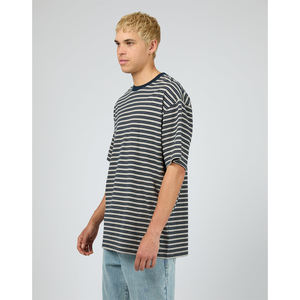 Camiseta de manga corta oversize para hombre al por mayor, transpirable, con rayas, logotipo personalizado, cuello redondo, estilo urbano, OEM - Product Image 3