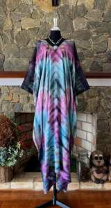 Vestido caftán de rayón Shibori Tie Dye, vestido maxi bohemio, ropa cómoda para estar en el resort, corte holgado, atuendo de verano para mujer - Product Image 2