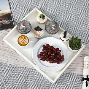 Plateau de service en bois de pin de qualité supérieure avec poignées Fournisseur en vrac pour le service de nourriture et de vin ou à usage polyvalent - Product Image 5