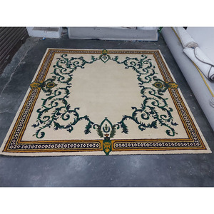 Alfombra de Lana Pura Hecha a Mano con Diseños Florales Únicos, Super Tufted, para Sala de Estar, Pasillo y Área de Estar - Product Image 1