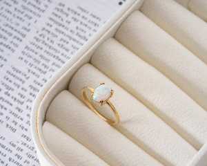 Anillo de Ópalo Blanco Natural, Plata de Ley 925, Chapado en Oro Vermeil de 14K, Corte Ovalado, Ópalo, Anillo de Joyería con Piedra de Nacimiento de Octubre - Product Image 4