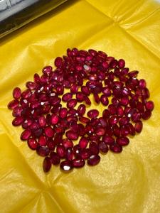 Pierres précieuses synthétiques en rubis rouge ovales de Glassfield, certifiées pour la fabrication de bijoux, 4x6 mm - Product Image 2