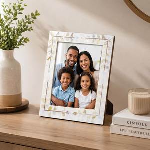 Marco decorativo hecho a mano de nácar para fotos familiares, recuerdos de boda y exhibición de lujo en la mesa del dormitorio. - Product Image 1