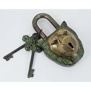 Strong Metal Locking <b>Padlock</b> for Maximum Security in Residential and Business Premises - Product Image 5