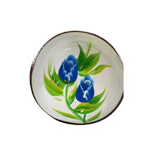 Bol en noix de coco laqué exquis, style de peinture traditionnel, bol durable pour centre de table et rangement de fruits et de collations - Product Image 1