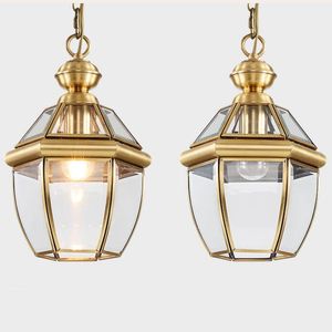 Lanterne suspendue hexagonale en laiton vintage européen, finition or antique, luminaire décoratif pour plafond, idéal pour les mariages - Product Image 2