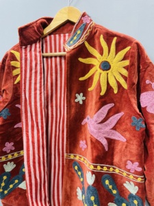 Chaqueta de Terciopelo Bordada con Cuello Mandarín, Manga Larga, Patrón Floral, Bordado a Mano, Cálida, Informal, para Otoño - Product Image 6