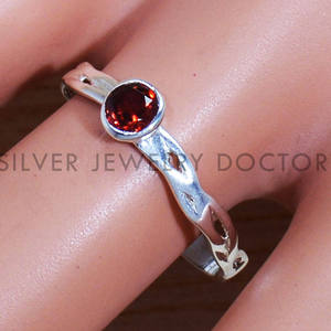 Round Cut Red <b>Garnet</b> Bezel Set 925 Sterling <b>Silver</b> Women's Wedding <b>Ring</b> OEM Custom Wholesale Jewelry Classic Solitaire Band <b>Ring</b> - Product Image 2