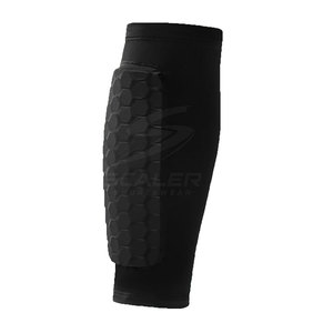 สนับแข้งฟุตบอลแบบปรับได้ ระบายอากาศได้ดี ผลิตจากวัสดุ EVA น้ำหนักเบา พร้อมชั้นบุนุ่มเพื่อการปกป้องสำหรับผู้ใหญ่ - Product Image 3