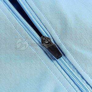 Conjunto Deportivo Personalizado de Bajo Precio para Hombre, Dos Piezas, Estilo Moderno - Product Image 3