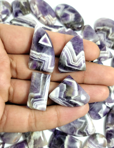 Cabochons en Améthyste Chevron, Pierres Précieuses Naturelles pour la Fabrication de Pendentifs, Lot de Pierres Précieuses Chevron Améthyste en Vrac - Product Image 4