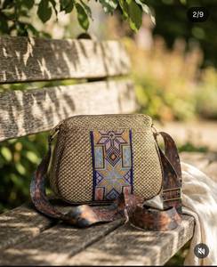 Bolso Bandolera de Lujo Personalizado, Estilo Jaipur, Geométrico, Bordado, Tejido de Rafia, con Correa Ancha Tipo Guitarra, para Mujer - Product Image 2