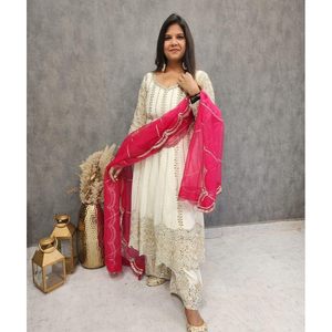 DERNIÈRE CHINON SOIE BRODERIE SÉQUENCE TRAVAIL ROBE BAS AVEC DUPATTA BLANC - Product Image 1