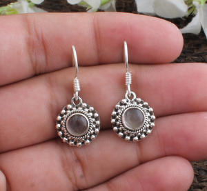 Boucles d'oreilles pendantes vintage faites à la main en argent sterling 925 massif avec quartz rose naturel, idéales pour un cadeau de mariage ou d'anniversaire - Product Image 2