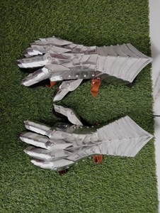 Gants de guerrier médiévaux en acier plaqué argent poli, paire de plaques gothiques, doublure en cuir, faits à la main, protection des bras, reconstitution historique, sport - Product Image 6