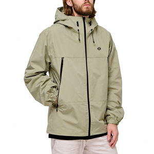 เสื้อแจ็คเก็ตกันลมแบบกำหนดเอง OEM ผ้า softshell กันน้ำบุขนแกะสำหรับผู้ชาย โพลีเอสเตอร์ 100% มีฮู้ด เสื้อแจ็คเก็ตสำหรับทำงานกลางแจ้งสำหรับผู้ชาย - Product Image 6