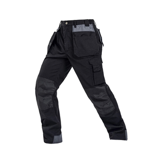 Pantalones de Trabajo Negros para Hombre con Rodilleras y Múltiples Bolsillos - Product Image 3