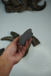 Cuerno de búfalo natural de larga duración para masticar perros, golosinas saludables de primera calidad duraderas para perros activos de NHE Overseas - Product Image 1