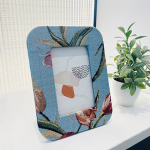 Venta al por Mayor de Decoración de Escritorio, Marco de Fotos de Papel de Algodón Bordado Reciclado Hecho a Mano en Color Marrón - Product Image 5