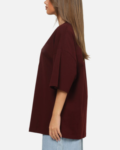 ผู้ผลิตจากปากีสถาน เสื้อยืดสีแดงเลือดหมูทรงหลวมสำหรับผู้หญิง ดีไซน์ล่าสุด แห้งเร็ว ระบายอากาศได้ดี เสื้อยืดโอเวอร์ไซส์สำหรับผู้หญิง - Product Image 5