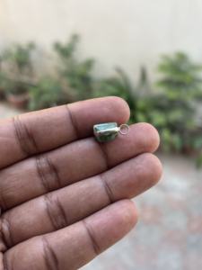 Amuletos Religiosos de Alta Calidad Hechos a Mano con Plata de Ley 925, Colgante con Engaste de Bisel y Esmeralda Natural en Bruto para Fiestas - Product Image 2