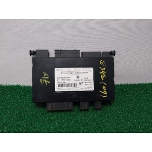 ECUs y Módulos de Computación Usados de Clase E A2118704585 - Product Image 1