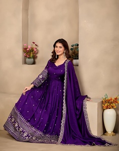 Traje Anarkali Violet Art Silk de Dhwaja Export, listo para usar, con bordados. - Product Image 3