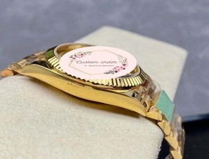 Montre analogique à quartz de luxe en acier inoxydable plaqué jaune, étanche, pour hommes et femmes, cadran rond, usage quotidien, élégante - Product Image 4