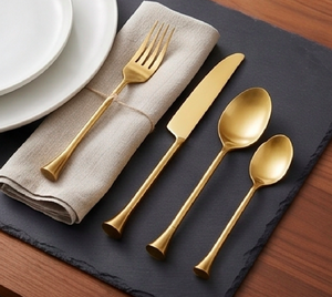 Ensemble de couverts en or mat, 5 pièces, design minimaliste, compatibles lave-vaisselle, pour la table de mariage - Product Image 5