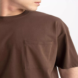 T-shirt respirant à col rond et manches courtes pour homme, coupe classique, 100 % coton épais, avec logo personnalisé sur le devant, pour fabricants de vêtements - Product Image 6
