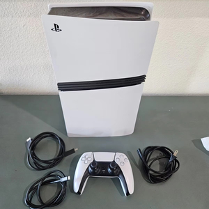 Lot de consoles de jeu vidéo PS5 PLAYSTATION 5 Pro PS5 2TB MARVEL SPIDER MAN 2 1TB + 15 JEUX & 2 Manettes + VR - Product Image 1