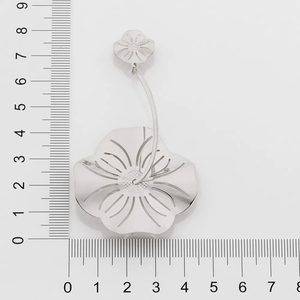 Pendientes colgantes chapados en plata con forma de flor para mujer, joyería romántica para fiesta, pendientes de moda de aleación - Product Image 3