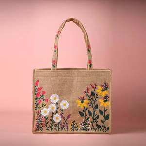 Bolsa de Yute Biodegradable para Empaque, Ideal para Marca Corporativa y Ferias Comerciales - Product Image 4