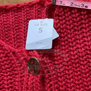 Ropa de calle Color rojo Chaleco de punto recortado para mujer MOQ bajo de la mejor calidad - Product Image 6