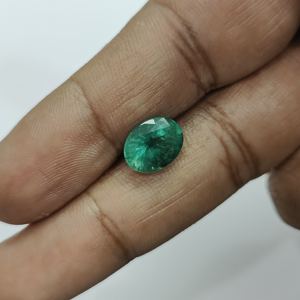 มรกตสีเขียวรูปไข่ 3.41 กะรัต จากพลอยแซมเบีย - Product Image 1