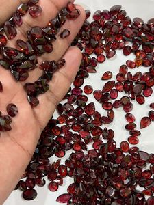 Granate Rodolita Roja Natural, Corte Ovalado Facetado, 0.5-3 Ct, Piedras Preciosas Sueltas para Joyería - Product Image 3
