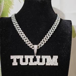 Collar Personalizado de Plata 925 con Nombre o Número y Diamantes de Moissanita, con Cadena Cubana, para Regalo de Boda o Compromiso, para Él o Ella - Product Image 5