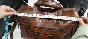 Sac à bandoulière pour ordinateur portable en cuir véritable de luxe, sac messager vintage pour hommes, sacoche de travail - Product Image 3