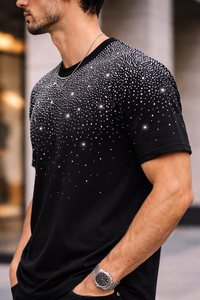 Camiseta Negra Oversize para Hombre con Estampado de Pedrería, Estilo Urbano Casual de Algodón, Ajuste Holgado, con Logotipo Personalizado - Product Image 4