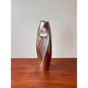 Vases décoratifs modernes faits à la main en métal argenté pour plantes artificielles, accessoires de décoration pour la maison - Product Image 1