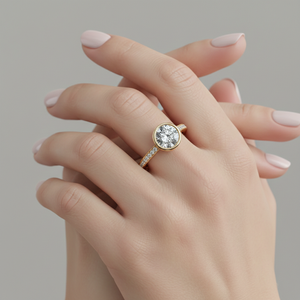 แหวนหมั้นแบบฝังเพชรทรงเพว์ในตัวเรือนทองคำแท้ |   เพชรที่ได้รับการรับรองจาก IGI ผลิตในห้องปฏิบัติการ |   ข้อเสนอแต่งงานแบบมินิมอลลิสต์ที่เปล่งประกาย - Product Image 5